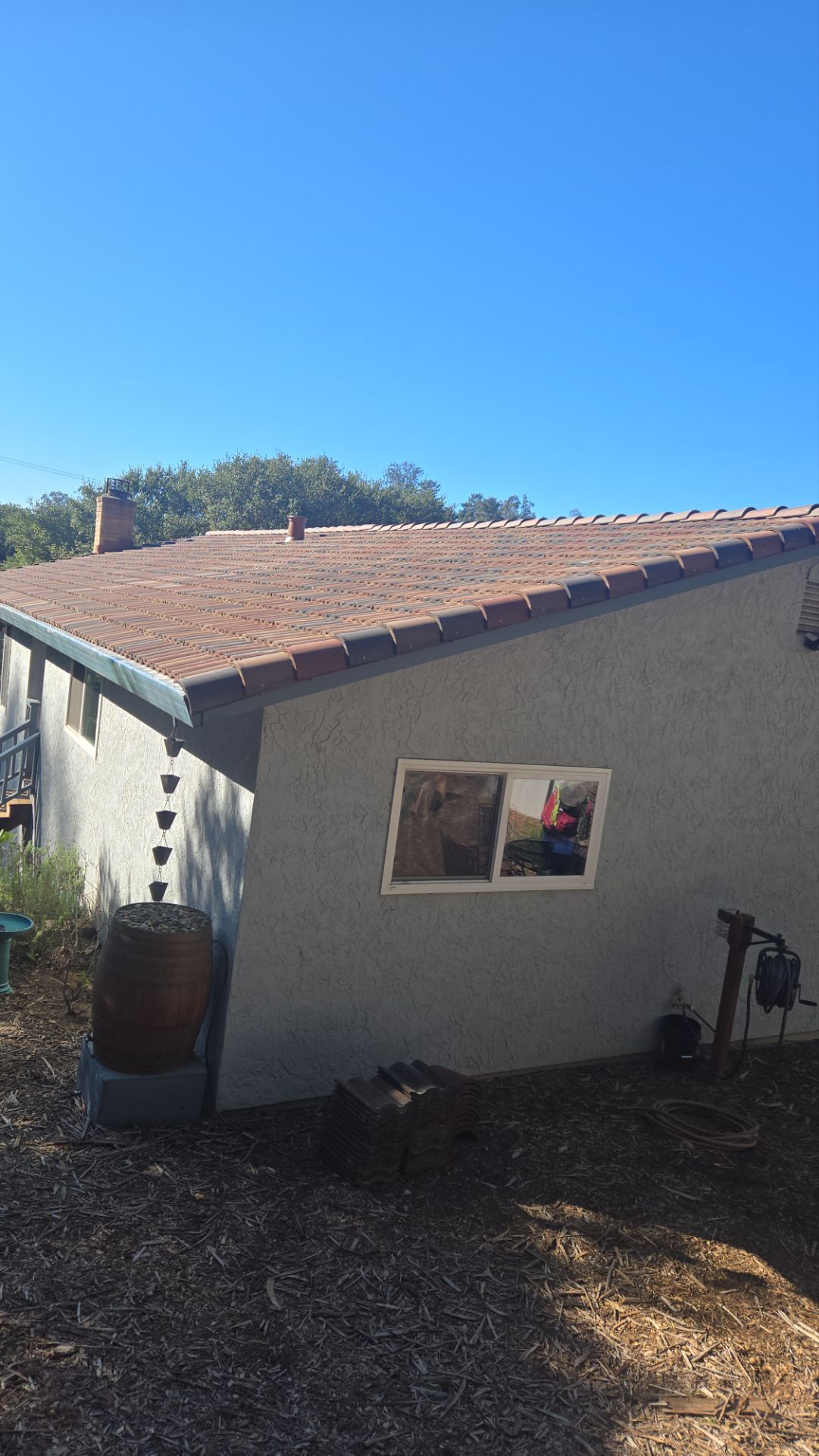 Eagle Roofing SMM 8402 Santa Cruz Blend Malibu Tiles full installation